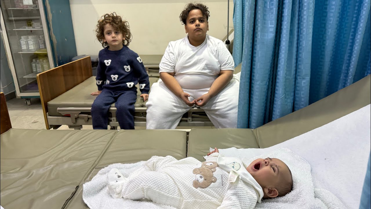 فهودي والبطريق اخذو آسر للمستشفى 😭