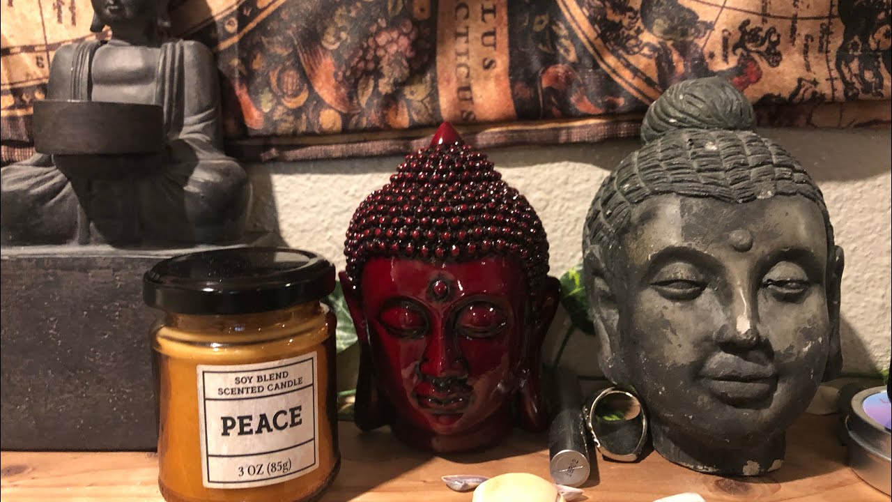 ASMR Tapping Around My Room !