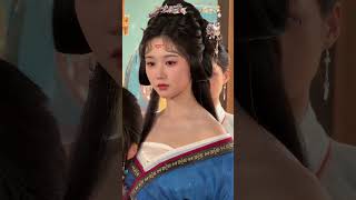 揭秘穿越剧拍摄现场!短剧女演员的魅力时刻来咯~ #岳雨婷 #穿越   #shorts