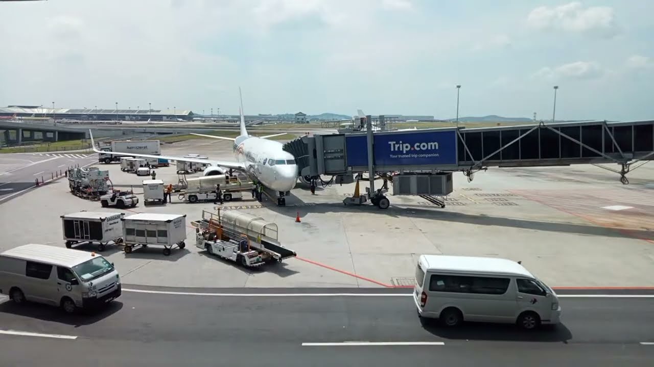 Aerotrain and Plane Spotting Kuala Lumpur International Airport Terminal 1 KLIA T1 Sepang Malaysia