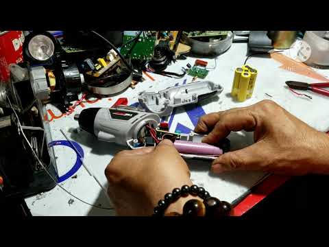 Video Thay pin máy bắn vít mini - youtube