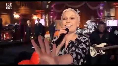 Stan Twitter: Jessie J "nnnno"