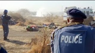 Güney Afrika polisi grevcileri taradı