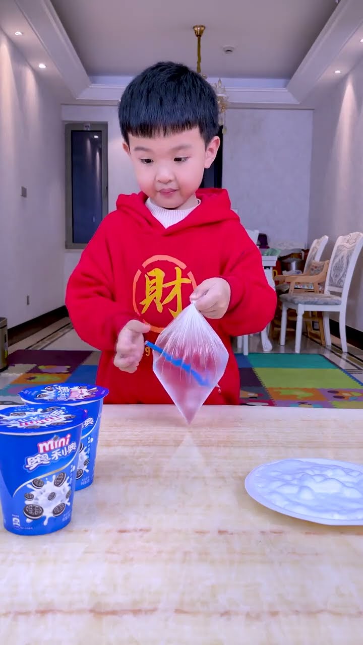 Pencil In Plastic Bag Challenge, Play With Friends!#Funnyfamily#Partygames#Shorts#Challenge