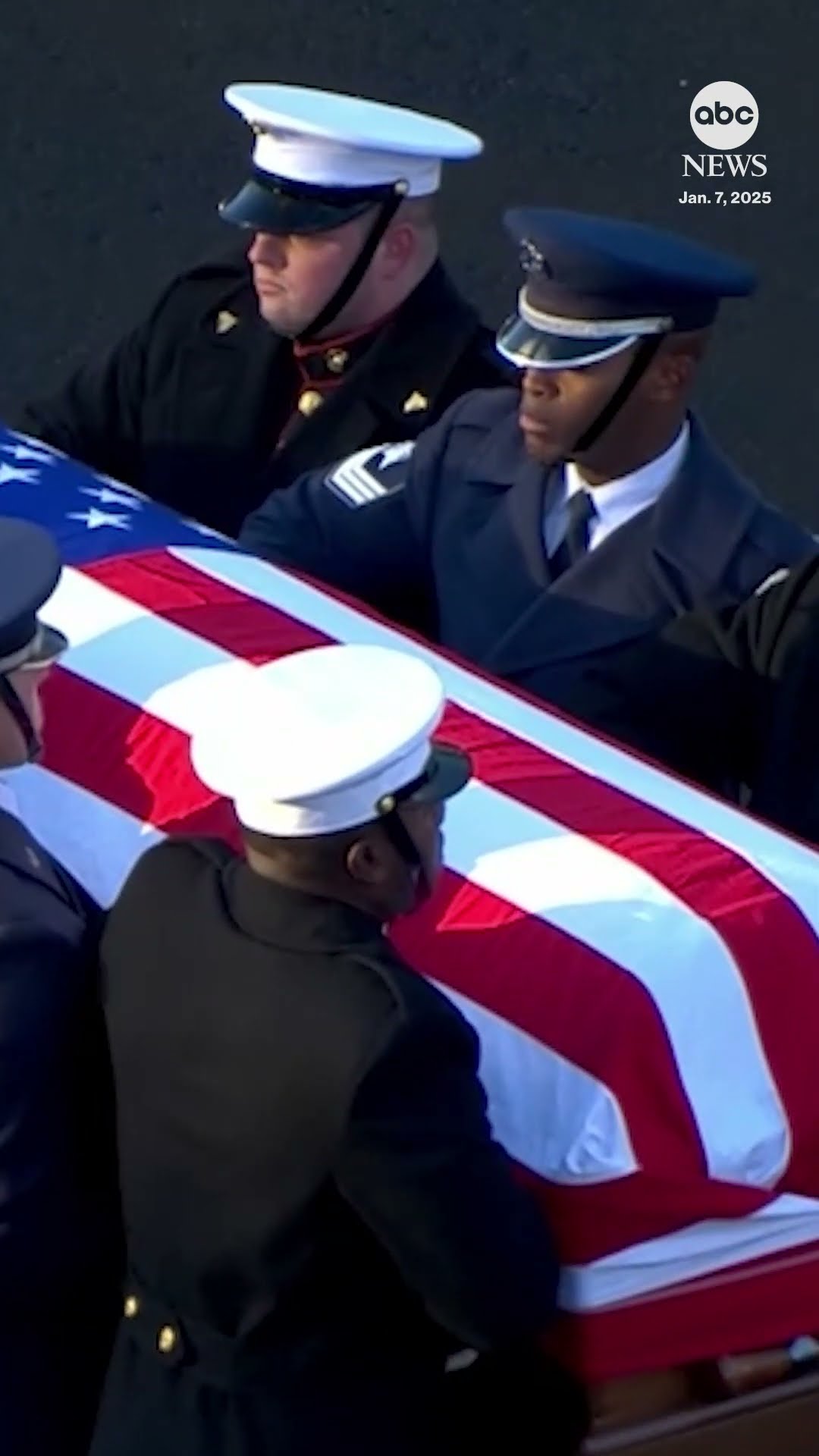Jimmy Carter's motorcade stops at U.S. Navy Memorial