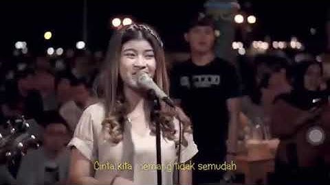 Tri Suaka ft Nabila - Menua Bersamamu