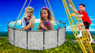 Melhores Vídeos De Desafios Insanos Na Piscina