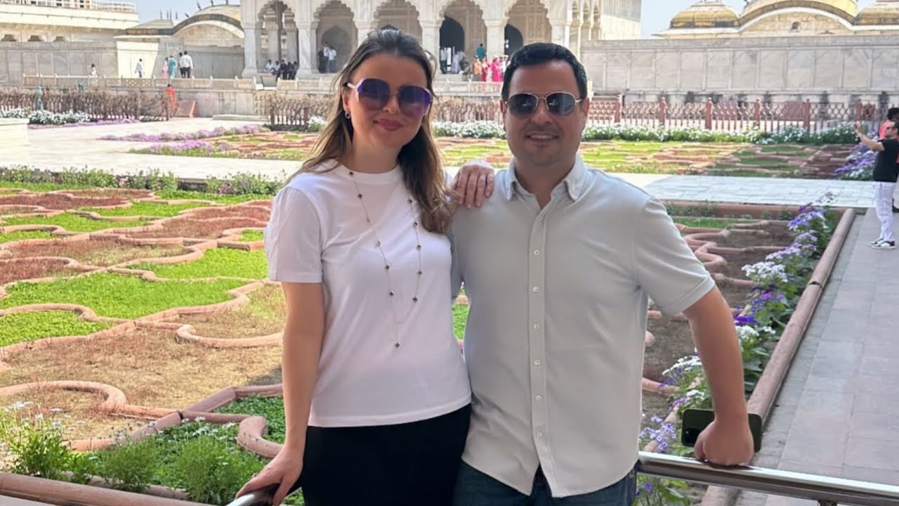 Sevda Yahyayeva Həyat yoldaşı Zakir  Doktor ilə Hindistandan Səfərində 