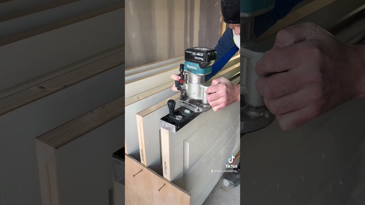 Door hinges Makita router 