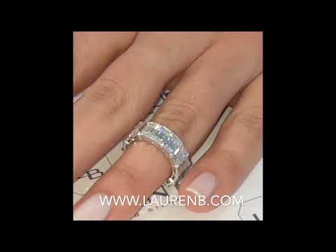 emerald-cut-moissanite-wedding-band