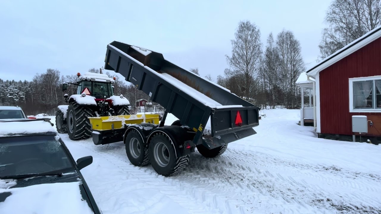 Sand, Tippvagn Seppo Vagn/ Sonkkio Sandspridare