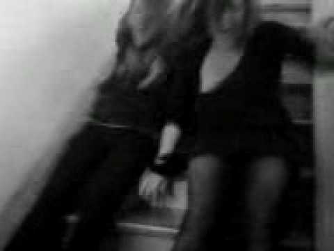Juhu nochmal die Treppe runter :D