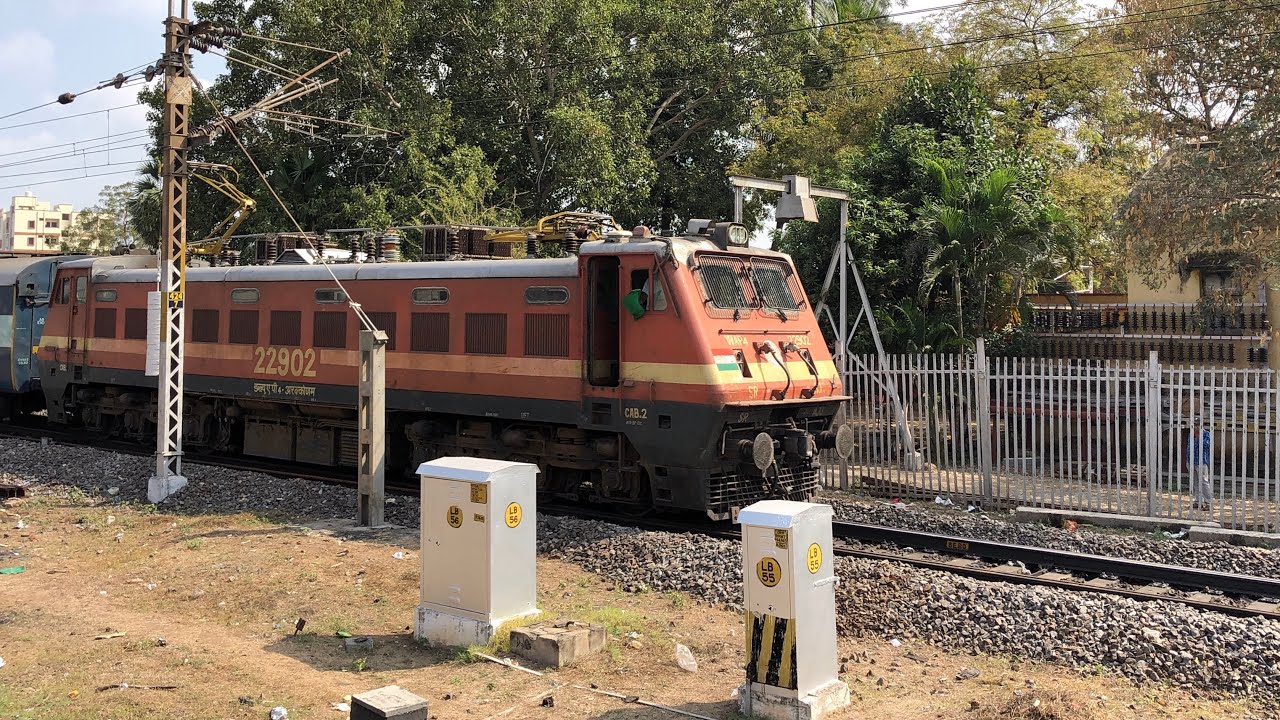 COROMANDEL SF EXPRESS 12841 HOWRAHDr.MGR CHENNAI CENTRAL ED WAP4 INDIAN RAILWAYS