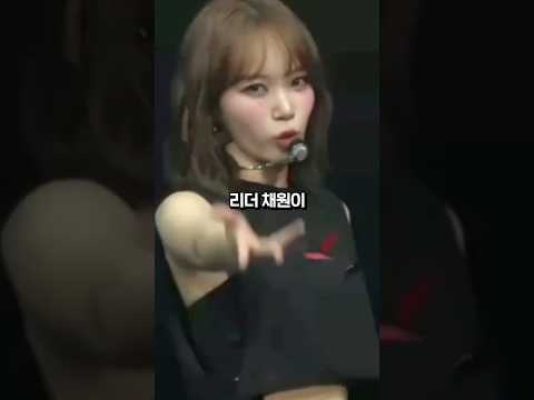 <strong>채원</strong> 성조기에 경례하는 미국인들
