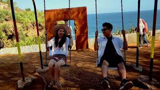 Momen Liburan bareng pacar di teras kaca Jogja