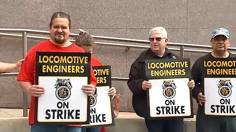 NJ Transit service suspended after train engineers go on strike