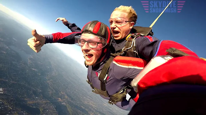 James Yeley's Tandem skydive!