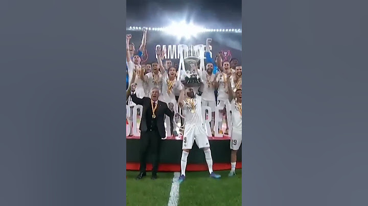 Benzema Lift the trophy🏆 Real Madrid win the CopadelRey title #shorts #realmadridcf #halamadrid