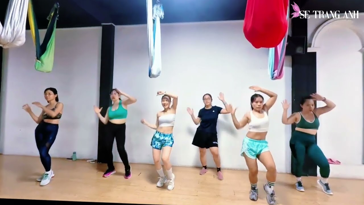 Cardio Dance Workout | Coach & Choreo : SE Trang Anh 