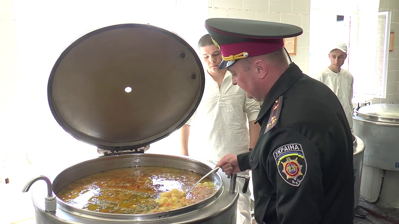 В яких умовах проживають у Полтавській виправній колонії № 64