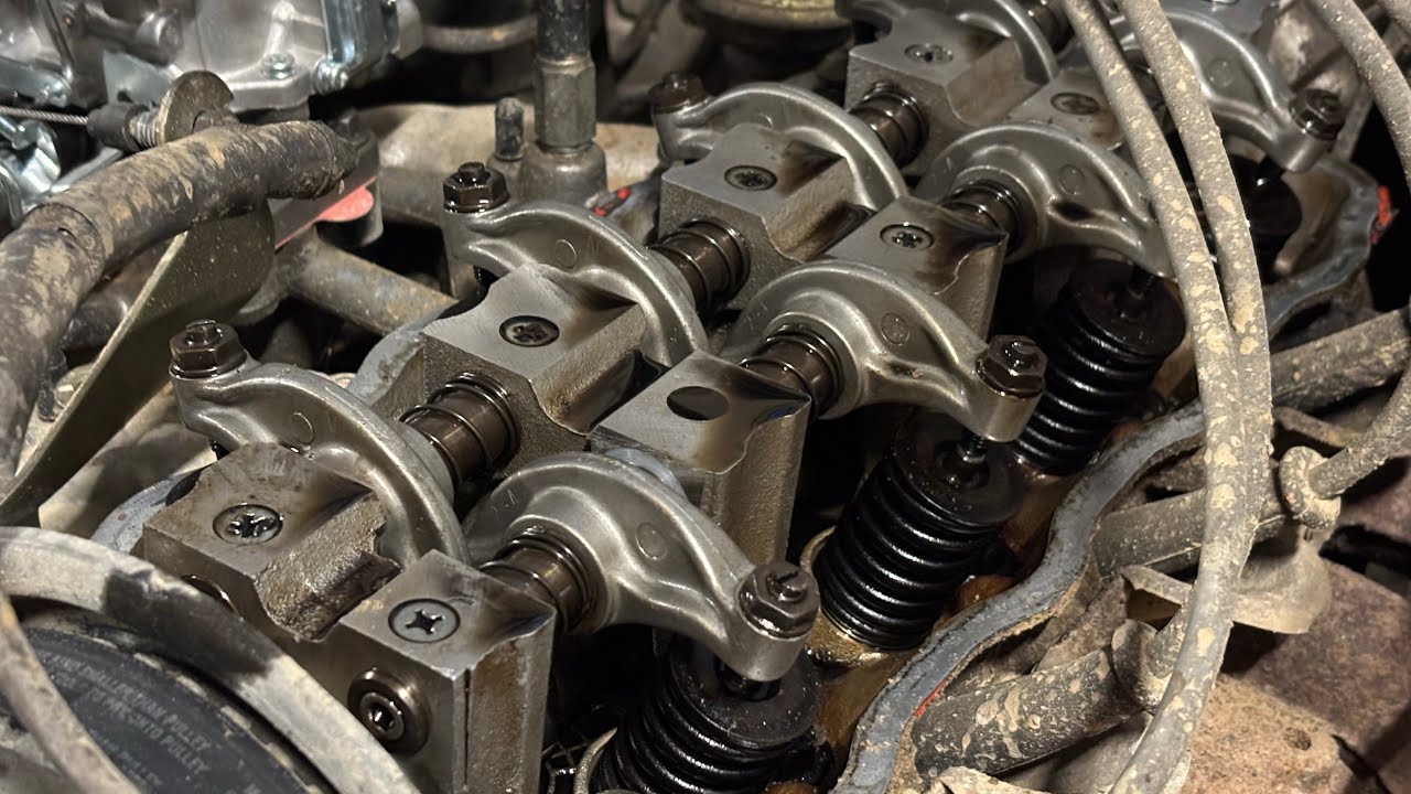 1.3 Suzuki samurai valve seals in truck - YouTube