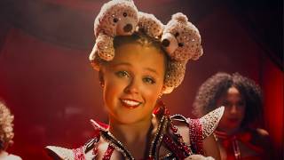 Famous JoJo Siwa Still Thinks She's Miley Cyrus (Guilty Pleasure) Profile