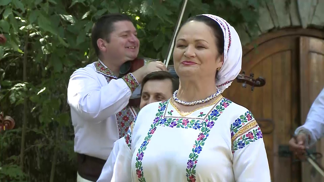 Ioana Capraru si Lautarii - Stiu ca ma vorbeste satul