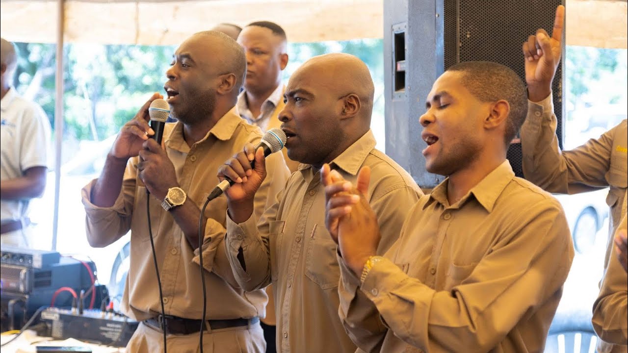 MUSANDIPFUURE JESU - Prie T . Zvandasara