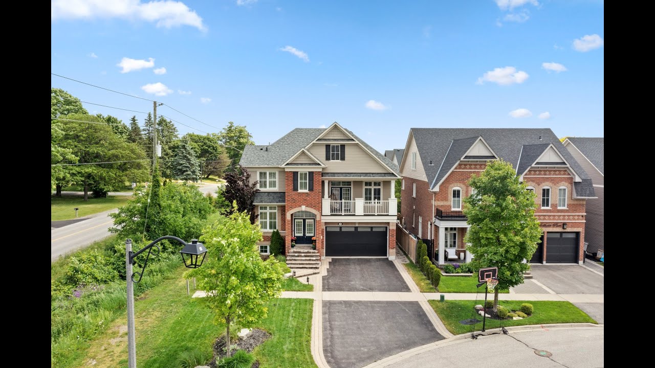 35 Bellhouse pl | Whitby house for sale! - 