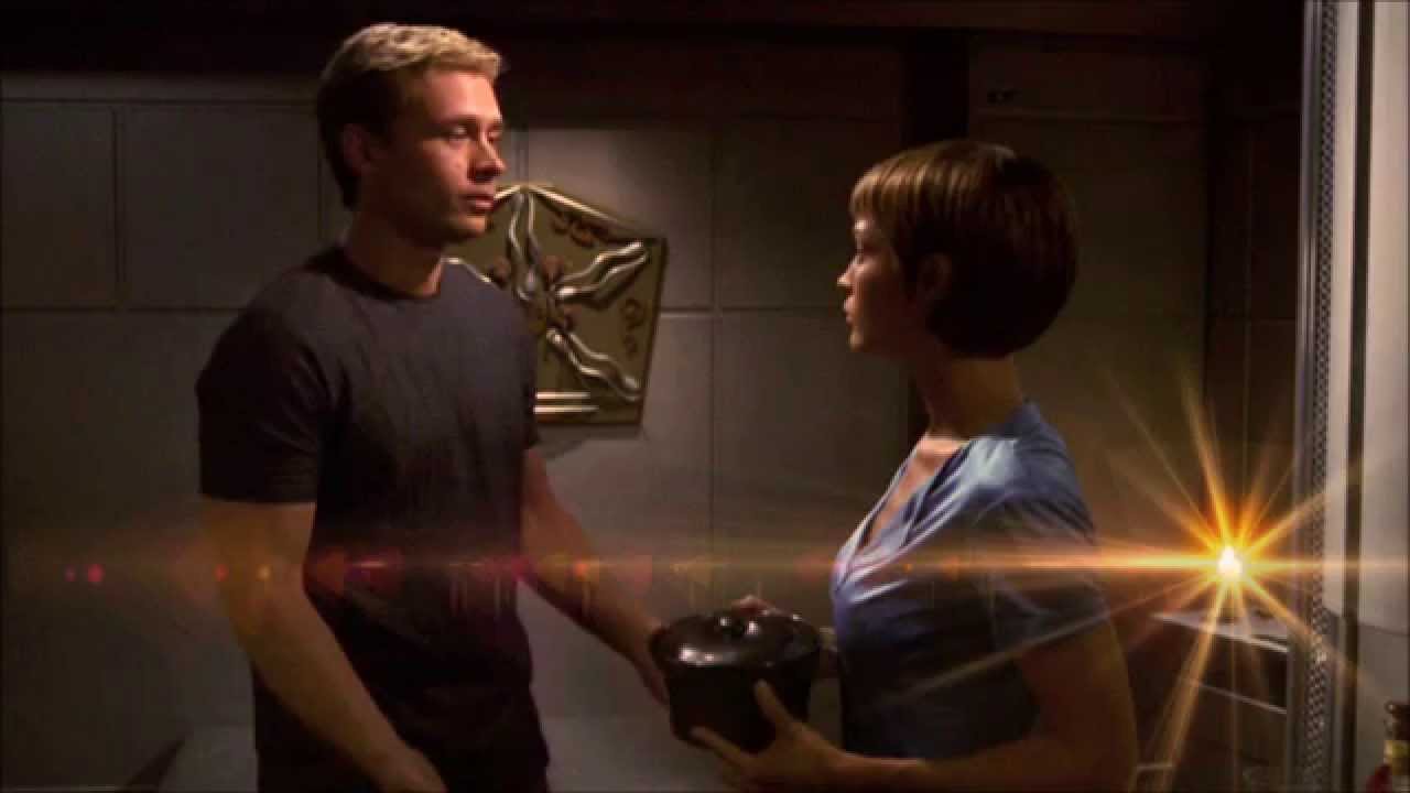 t'pol and trip
