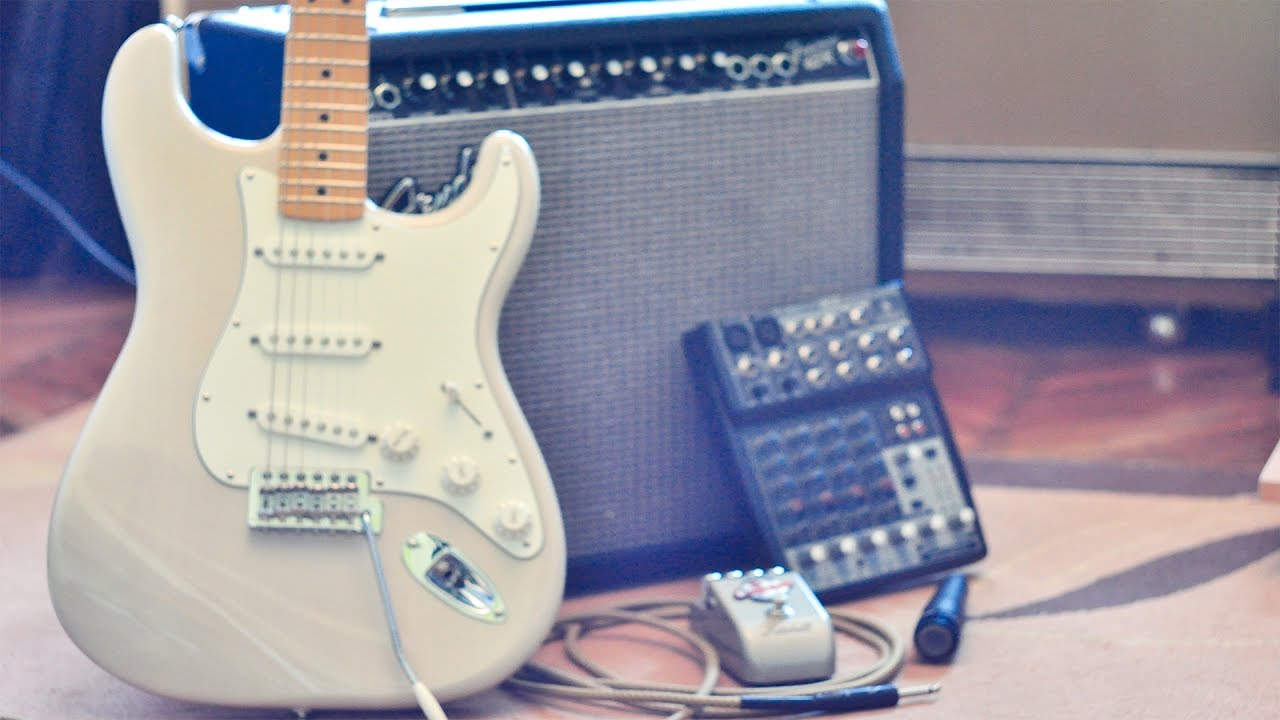 Review / Demo: Fender Standard FSR Stratocaster / Made In Mexico