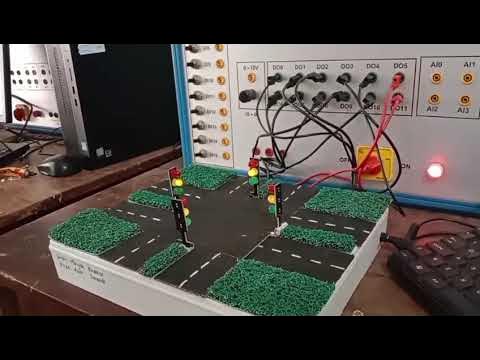 PLC based 4-Way Traffic Light Control System. - YouTube