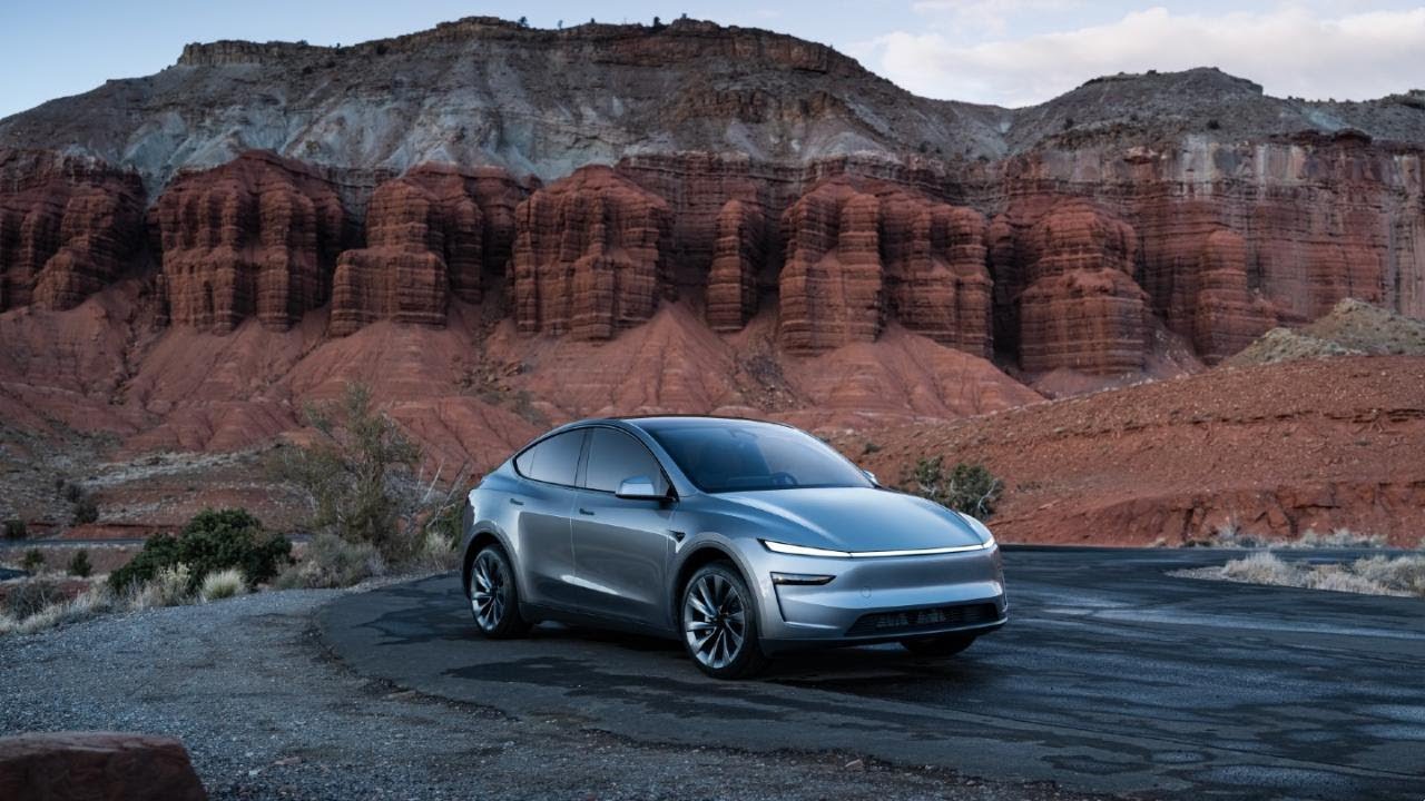 Tesla Makes Two Big Interior Changes to Several Model Y Vehicles - YouTube