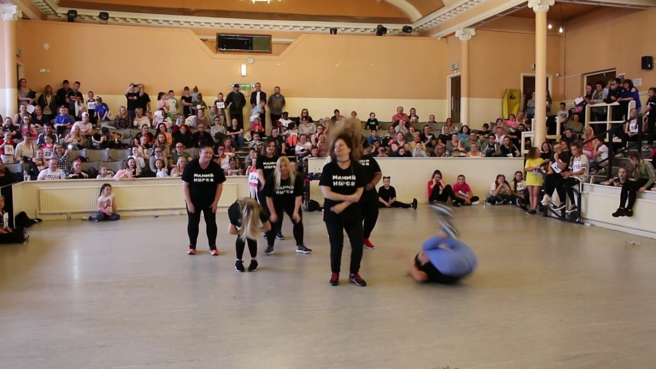 Mummy Hypes amazing moves! ¦ Achieve More! Scotland