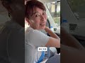 【山尾しおり】街宣車内で一息
