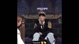 Yoongi can't control his laugh 😂...#yoongi #taehyung