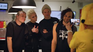 The Rasmus at Helsinki Ice Hall 2022
A visit to The Rasmus European Tour 2022. This footage is from the show in Helsinki, where special guests included Michael Monroe and a string quartet.
► See all tour dates: https://therasmus.ffm.to/tour-2022.OYD
The new album Rise, out now | Vinyl / CD / Limited Box / Digital
▶️ Buy / Stream / Download: https://therasmus.ffm.to/rise-album.OYD
☛ Follow ↓
Instagram: https://therasmus.ffm.to/artist/instagram
Facebook: https://therasmus.ffm.to/artist/facebook
Spotify: https://therasmus.ffm.to/artist/spotify
Apple Music: https://therasmus.ffm.to/artist/apple
#TheRasmus #helsinki The Rasmus at Helsinki Ice Hall 2022