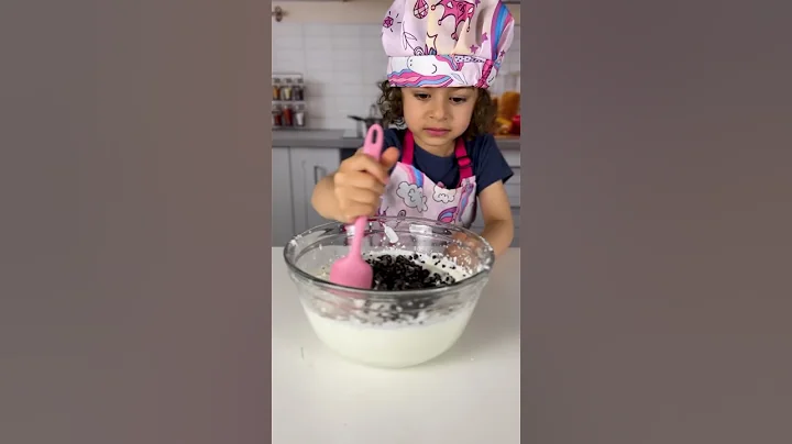 Oreo Ice Cream - The BEST Homemade Recipe