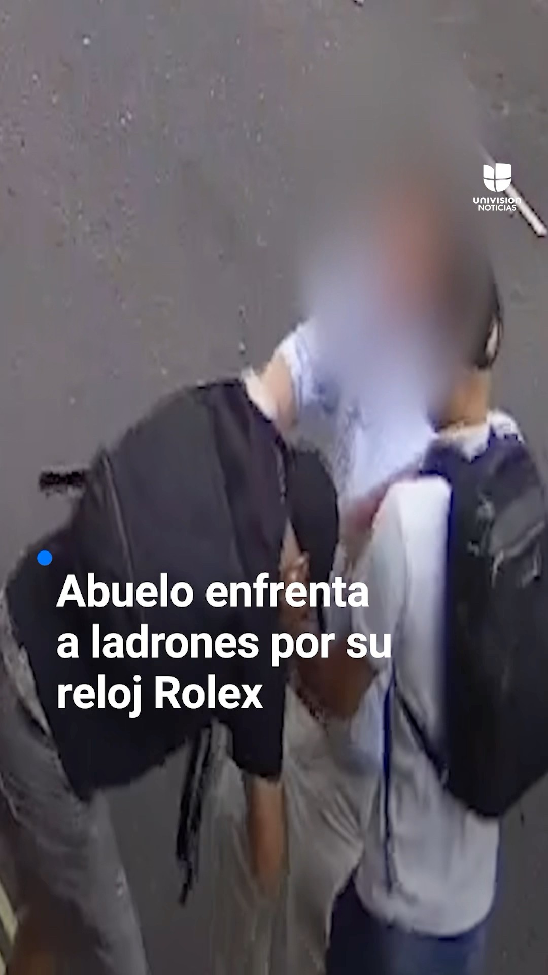 Abuelo enfrenta a ladrones por su reloj Roles