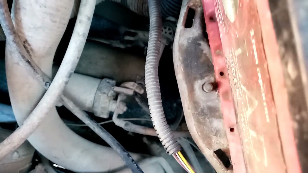 НЕ ЗАПУСКАЕТСЯ МАШИНА | ПОПАЛА ВОДА В СТАРТЕР