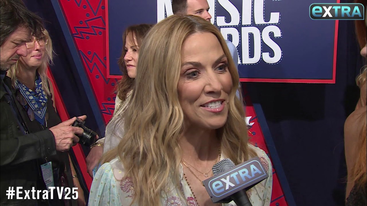 ‘Extra’ Special Moment! Watch Sheryl Crow & Hannah Mulholland Meet for the First Time video phone beyonce mp3