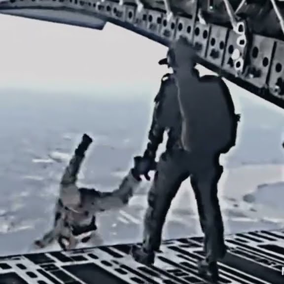 #badass#military#parachute#airborne#milita ryedit#edit#avation#avgeek#avationedit#air borneschool