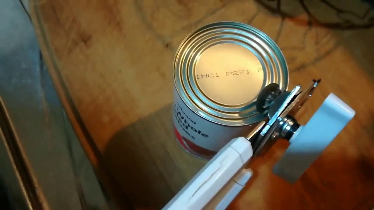 分かりやすい 海外の缶切りの使い方 Easy To Understand How To Use Can Opener Youtube