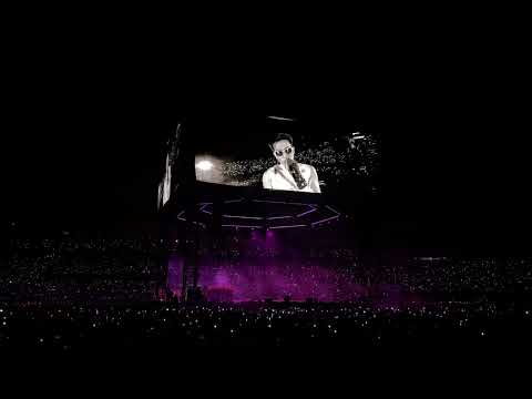 they don't know 'bout us | BTS World Tour Arirang in Bogota 261002 (Day One)