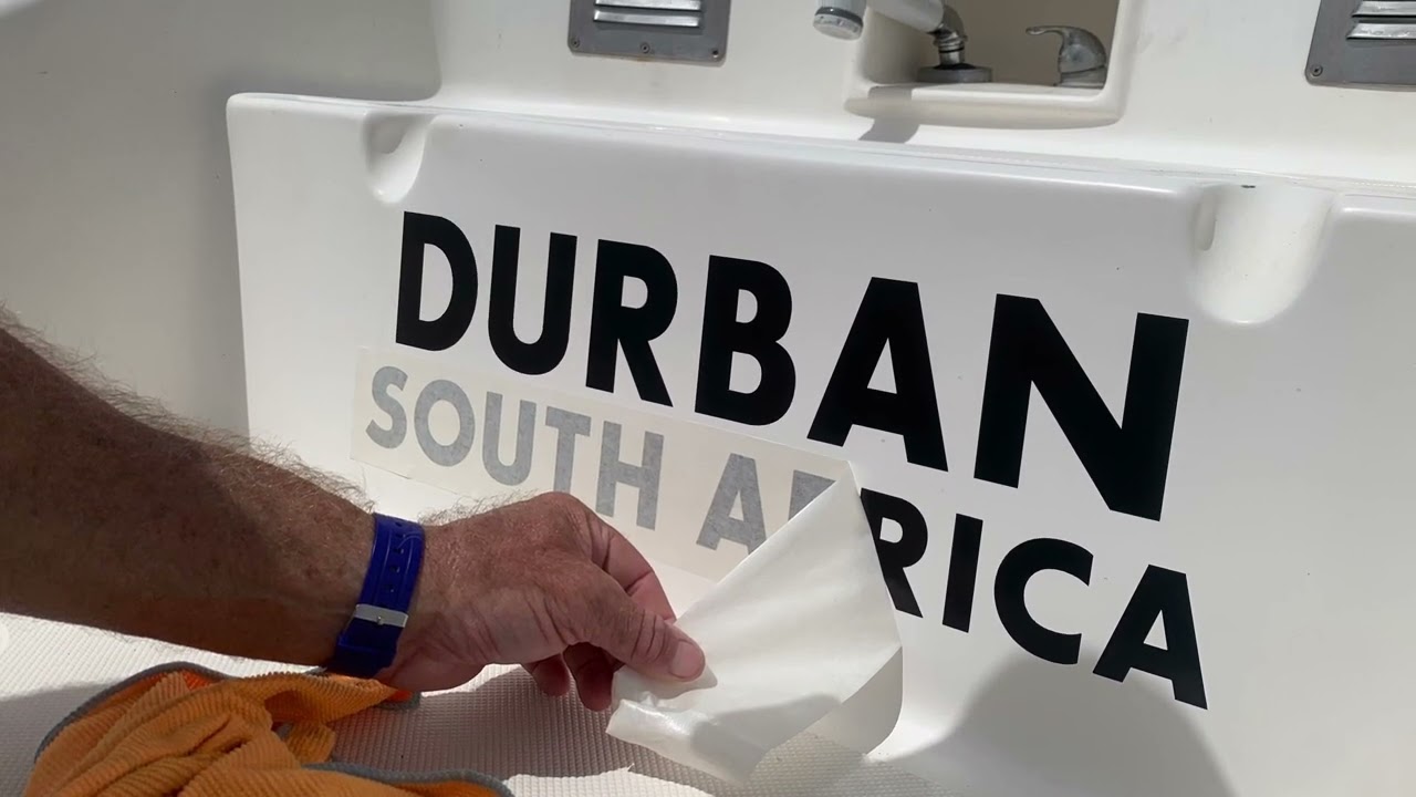⁣Prickly Bay boat work!