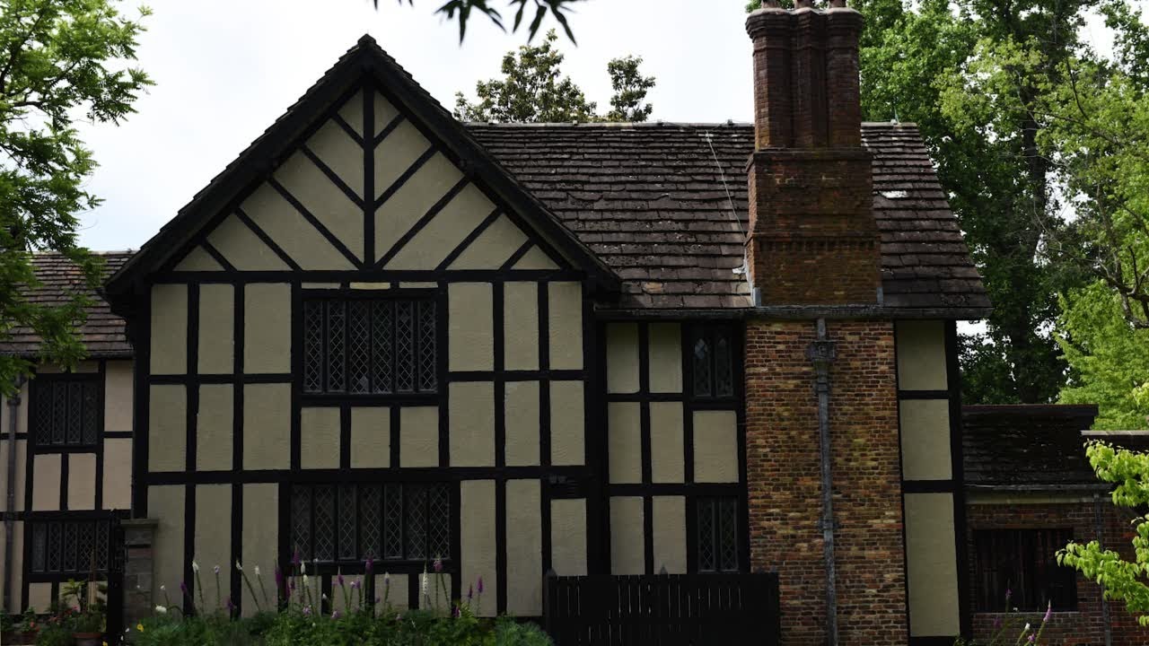 Anne Kenny-Urban explains Agecroft Hall and Gardens' decision to install solar panels