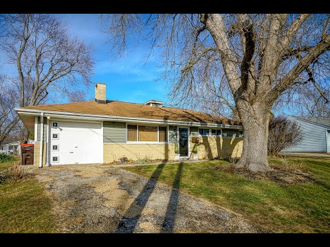 5427 N Renwood Ave, Peoria, IL home video tour