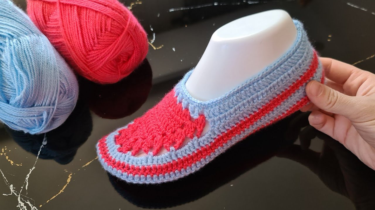 Отличная модель носка спицами для обуви - Легкие носки крючком