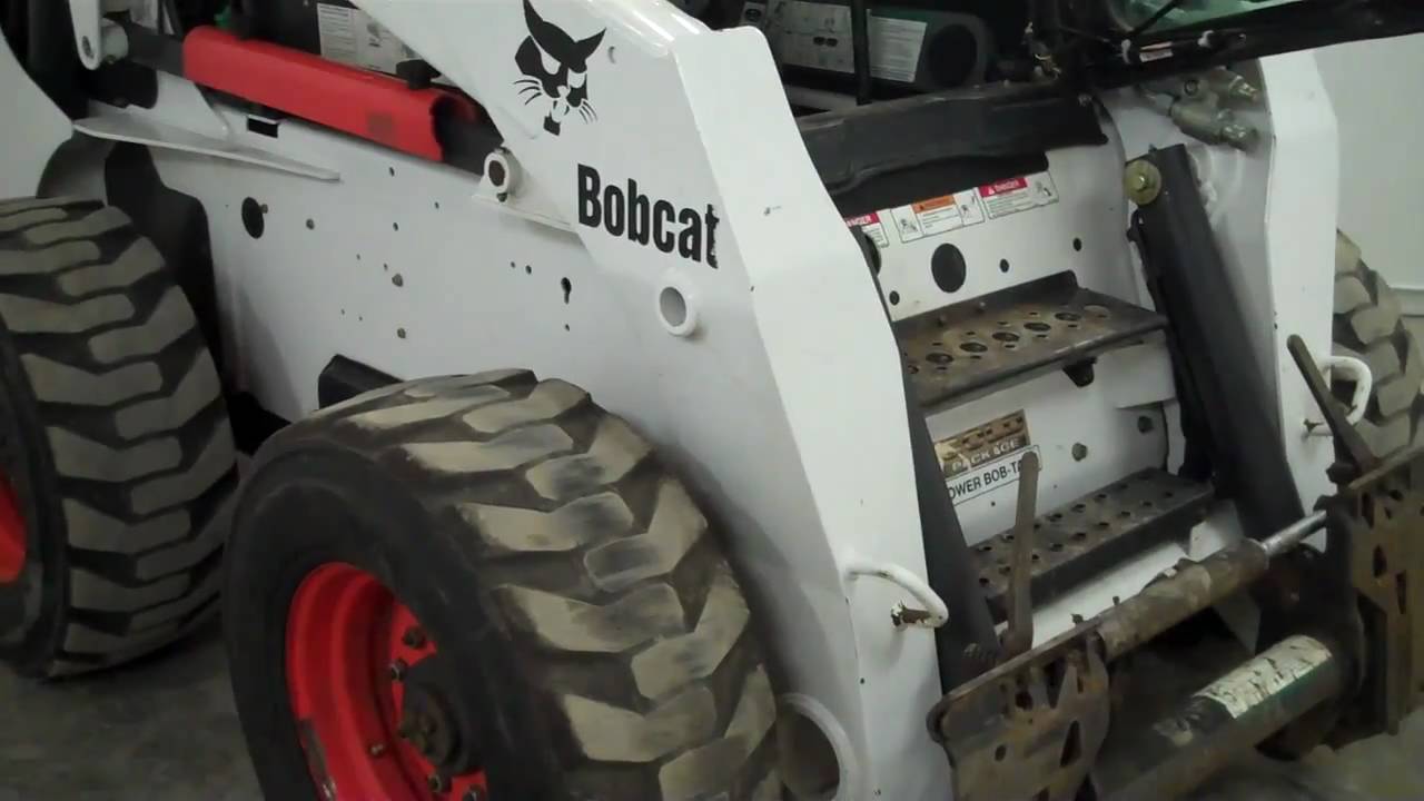 Bobcat расход. Бобкэт b300. Переключатель 7003032 для мини-погрузчика Bobcat. Bobcat s250 панель Deluxe. Bobcat 8590 2 Speed.