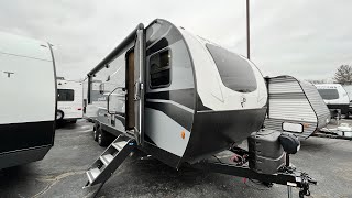 New 2022 Venture RV Stratus SR281VFD Front Dinette Travel Trailer | Muskegon, Grand Rapids, Holland